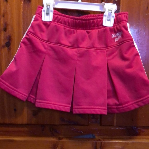PRE-OWNED BABY 2 PIECE OUTFIT SIZE 3 T. WORN ONE TIME. SMOKE FREE HOME - Picture 3 of 5